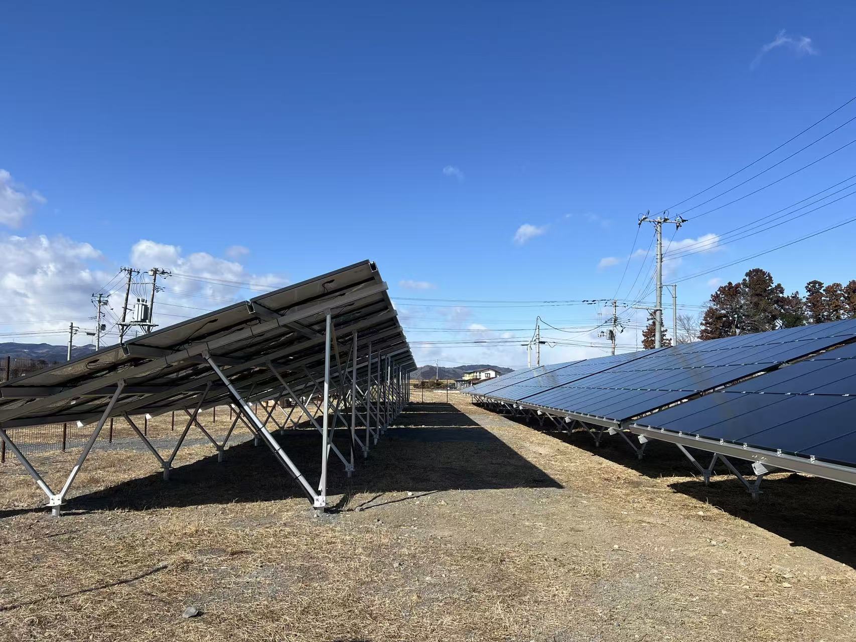 சூரிய தரை அடைப்புப் பொருள்